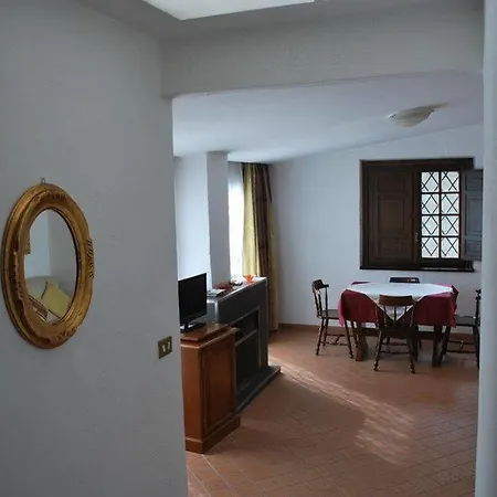 Casale Mostacciano 3* Roma